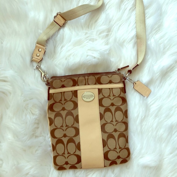 Coach Handbags - Coach Cross Body Bag Coach Handbags - Coach Cross Body Bag